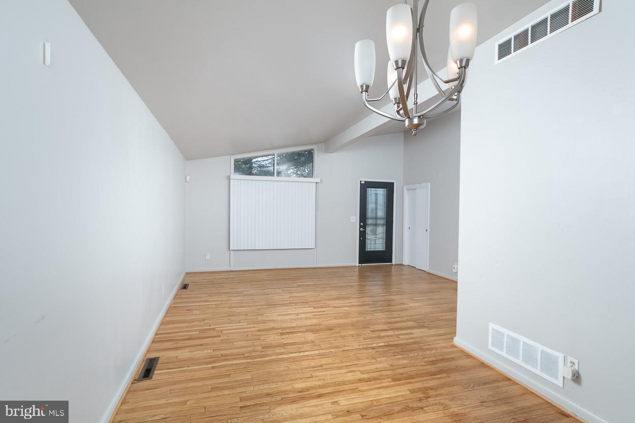 2830 Rona Road Gwynn Oak, MD 21207 - Photo 9 of 27