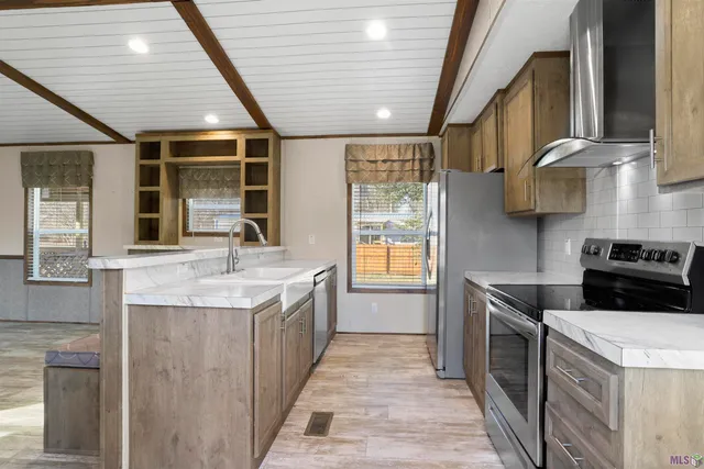 $1,400 | 19218 McLin Road, Livingston, LA 70754