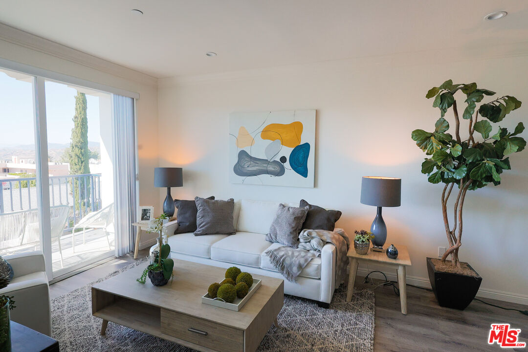 10132 Commerce Avenue Tujunga, CA 91042 - Photo 20 of 38