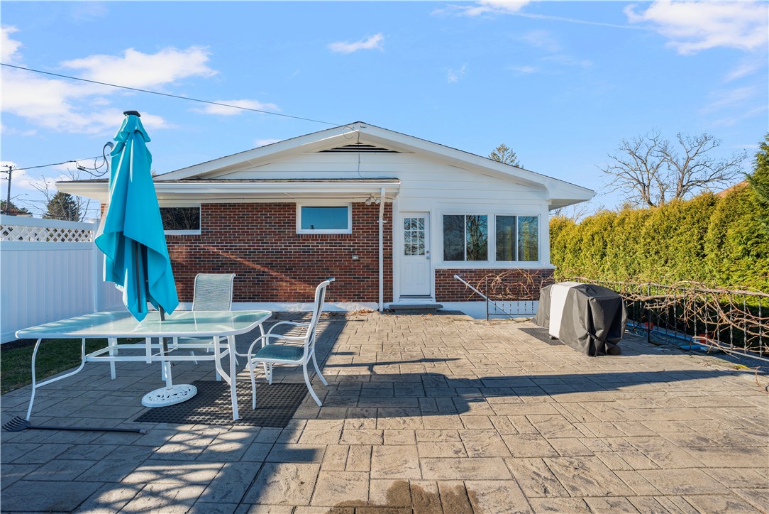 285 School Street Lincoln, RI 02865 - Photo 3 of 44