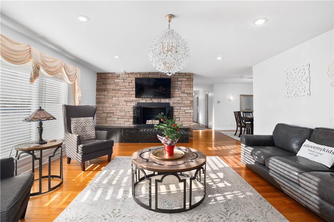 285 School Street Lincoln, RI 02865 - Photo 5 of 44