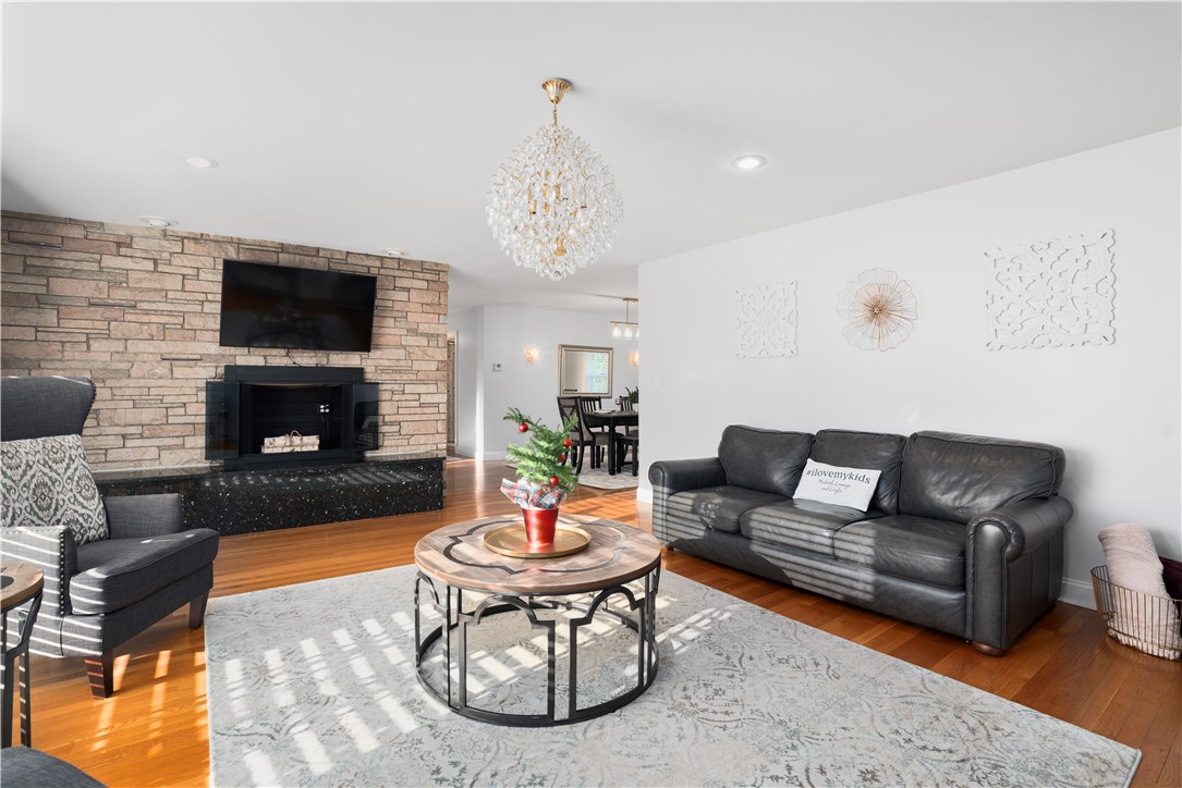 285 School Street Lincoln, RI 02865 - Photo 7 of 44