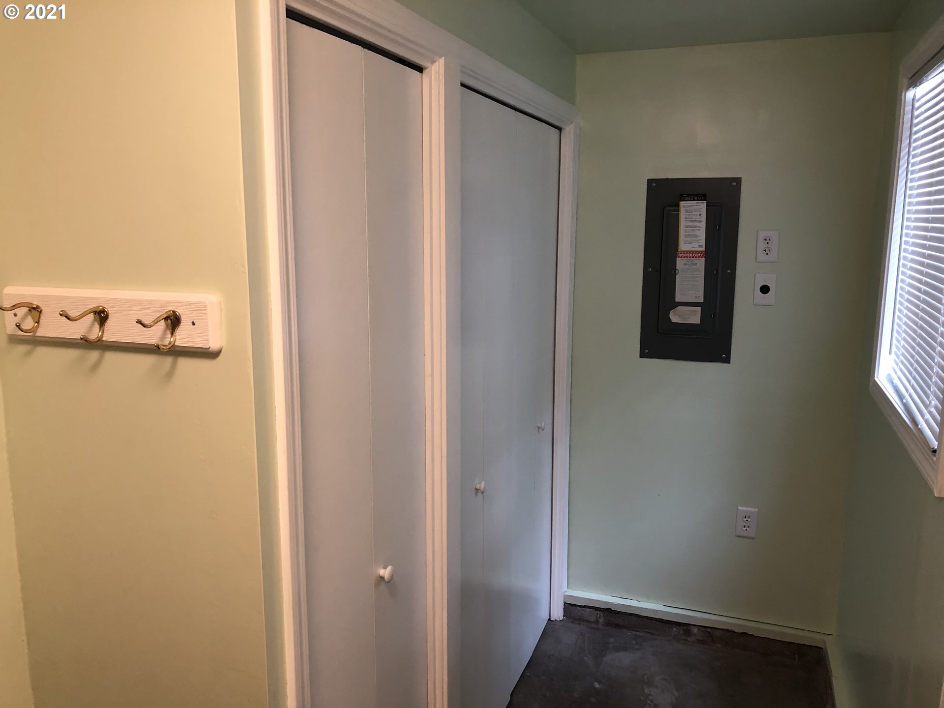 2293 Norkenzie Road Eugene, OR 97401 - Photo 17 of 32