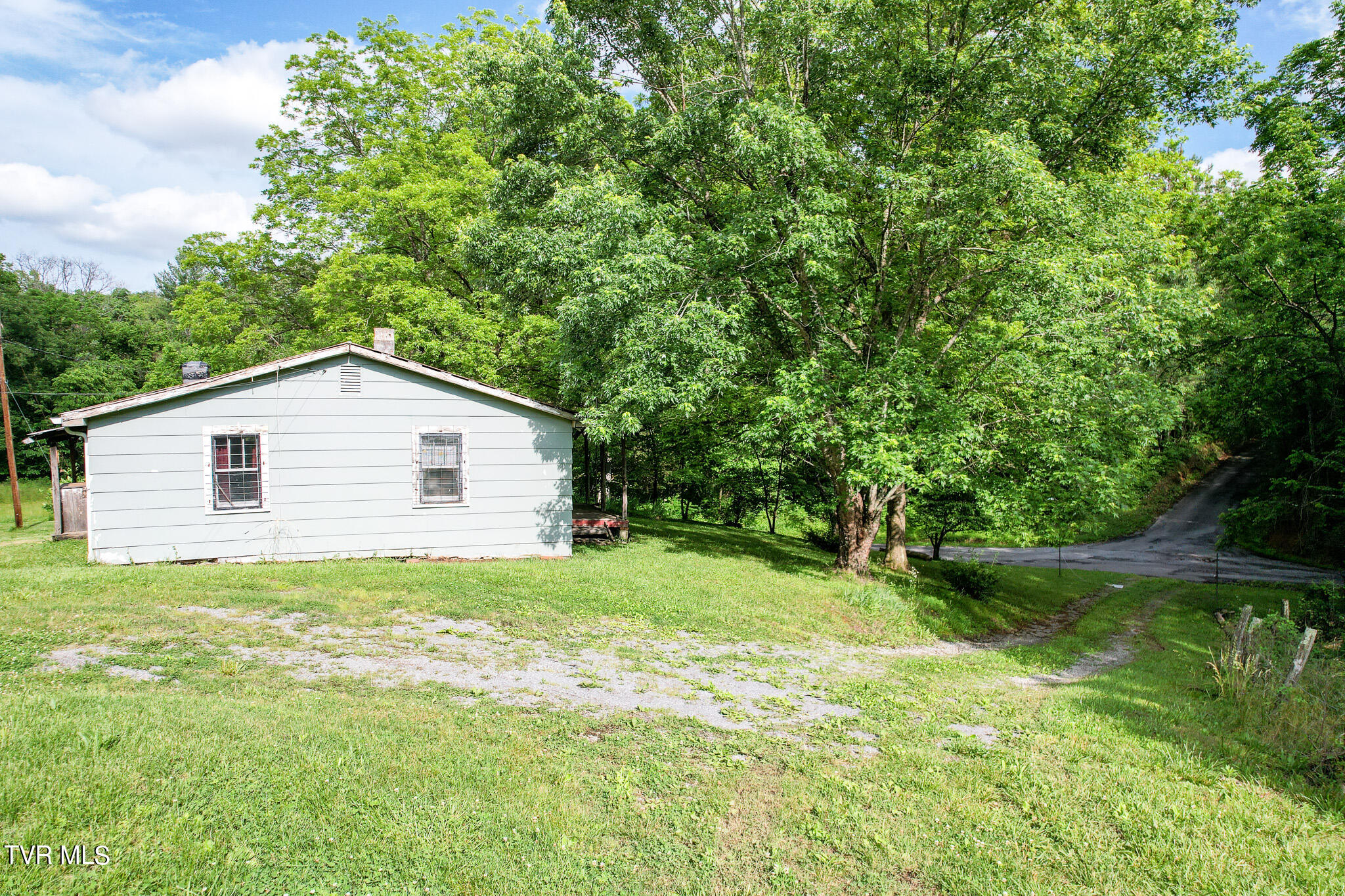 1025 Pilot Mountain Road Bulls Gap, TN 37711 - Photo 5 of 68 DJI_0903