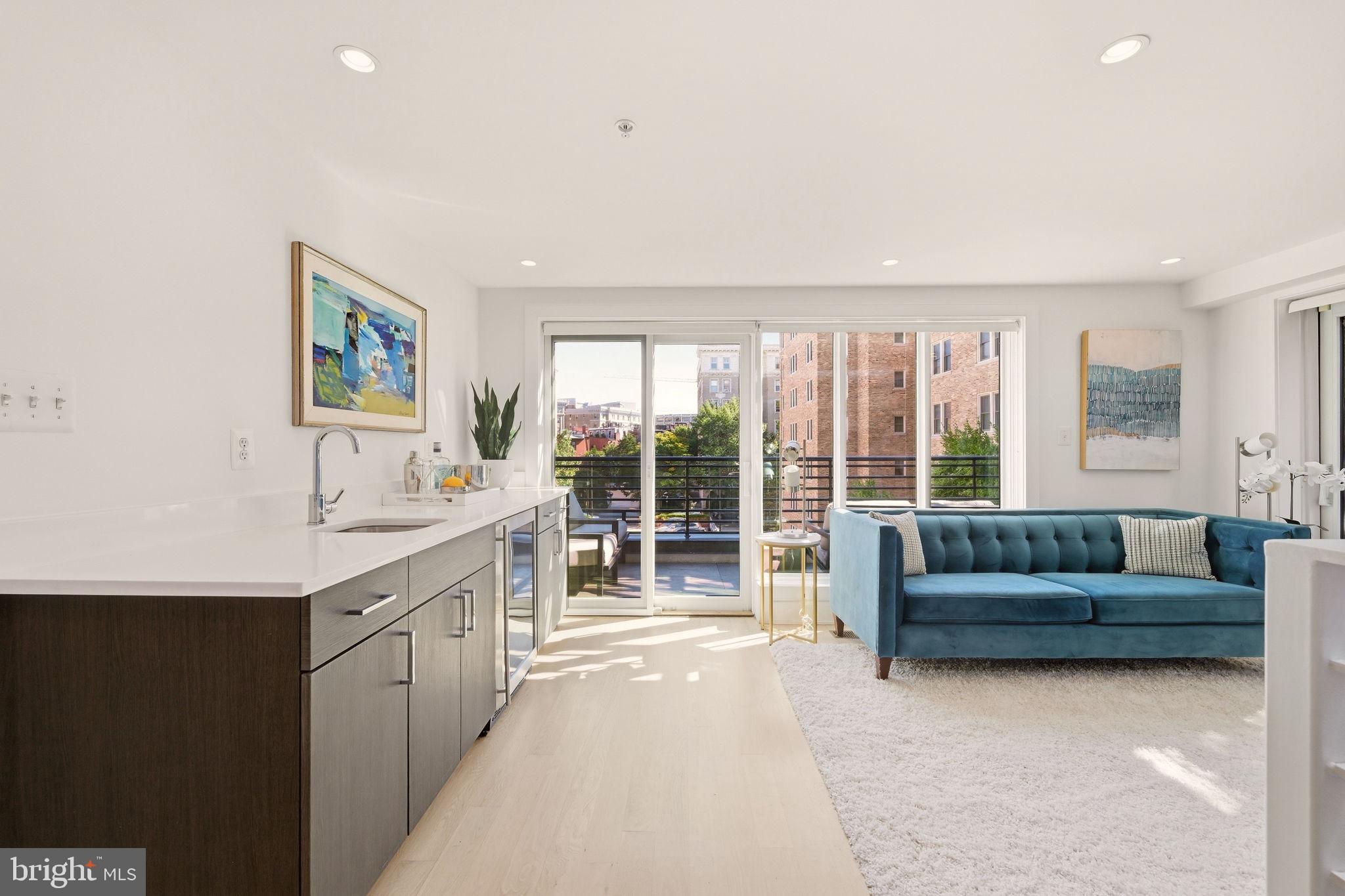 2014 Kalorama Road Northwest, Unit 8 Washington, DC 20009 - Photo 3 of 44 Gallery Image 3