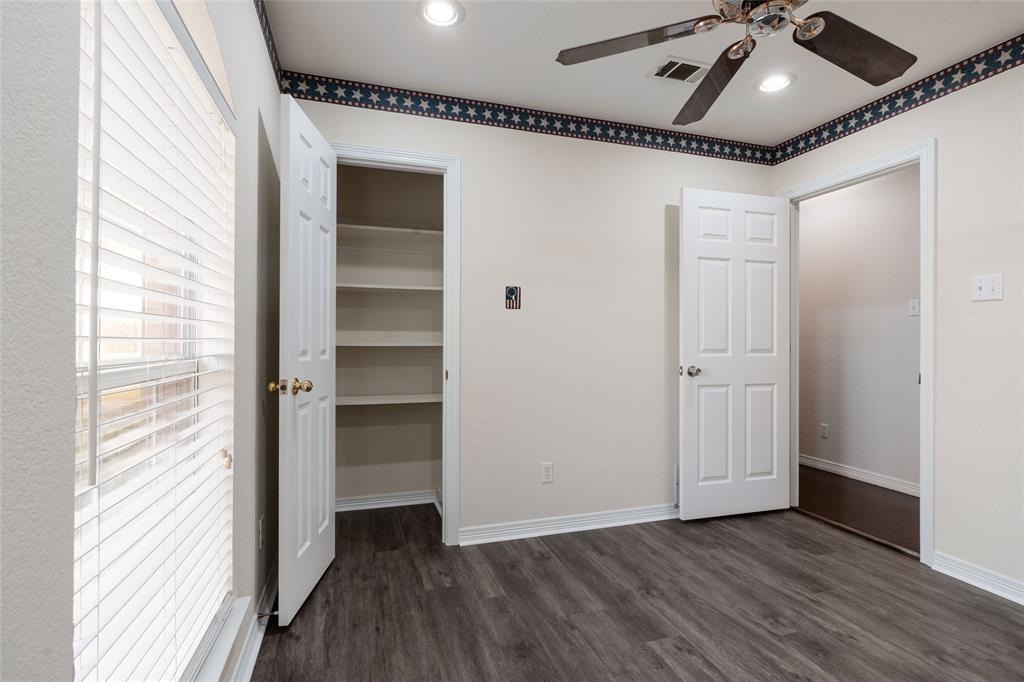 111 Fox Trail Red Oak, TX 75154 - Photo 16 of 27