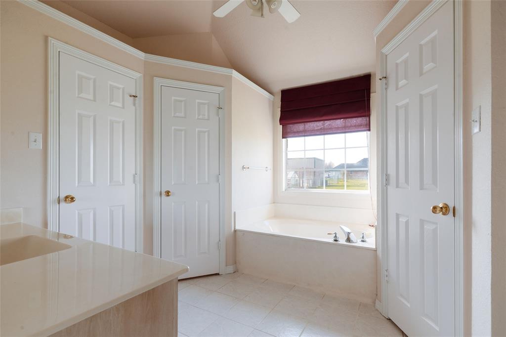 111 Fox Trail Red Oak, TX 75154 - Photo 22 of 27