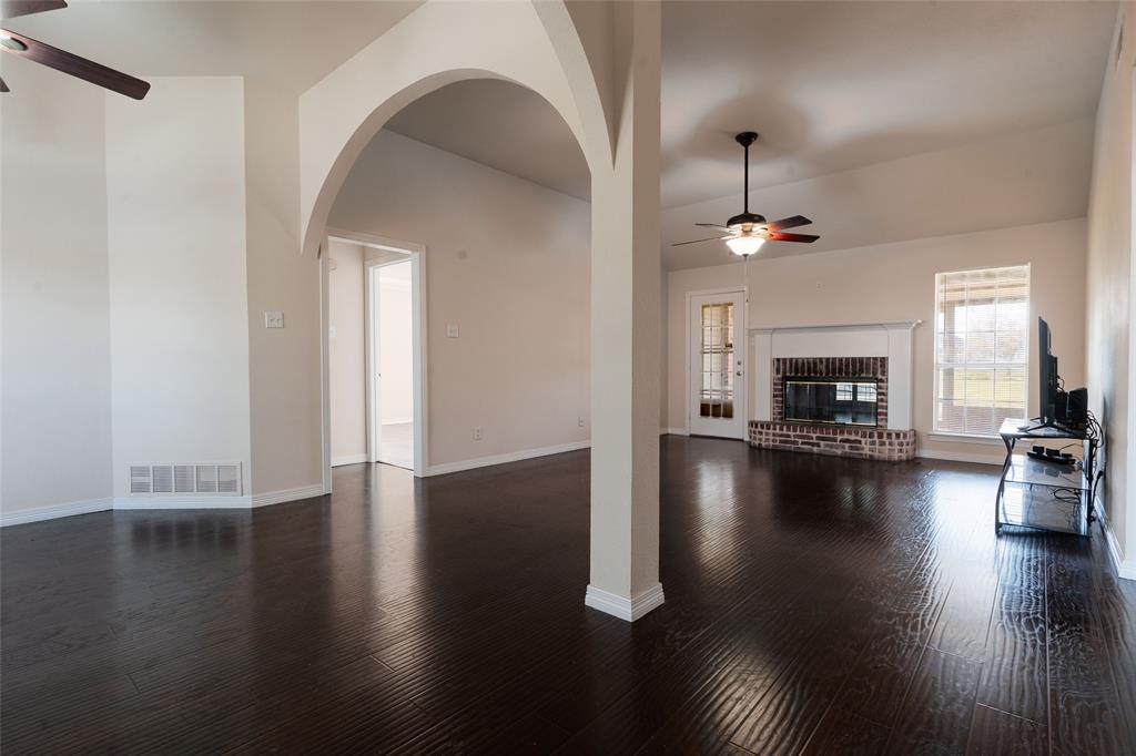 111 Fox Trail Red Oak, TX 75154 - Photo 3 of 27