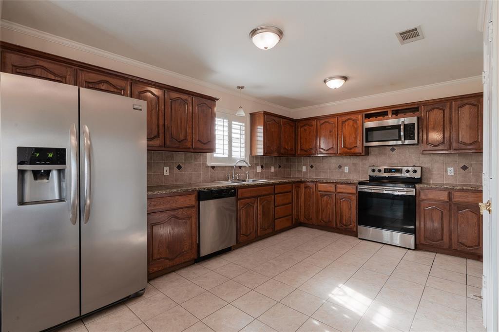 111 Fox Trail Red Oak, TX 75154 - Photo 8 of 27