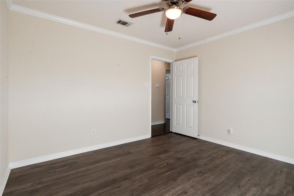 111 Fox Trail Red Oak, TX 75154 - Photo 10 of 27