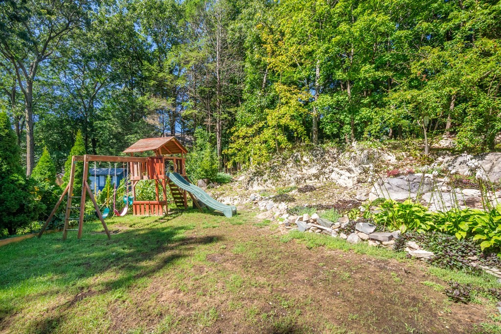 25 Gaskins Road Milton, MA 02186 - Photo 18 of 20 Gallery Image 18