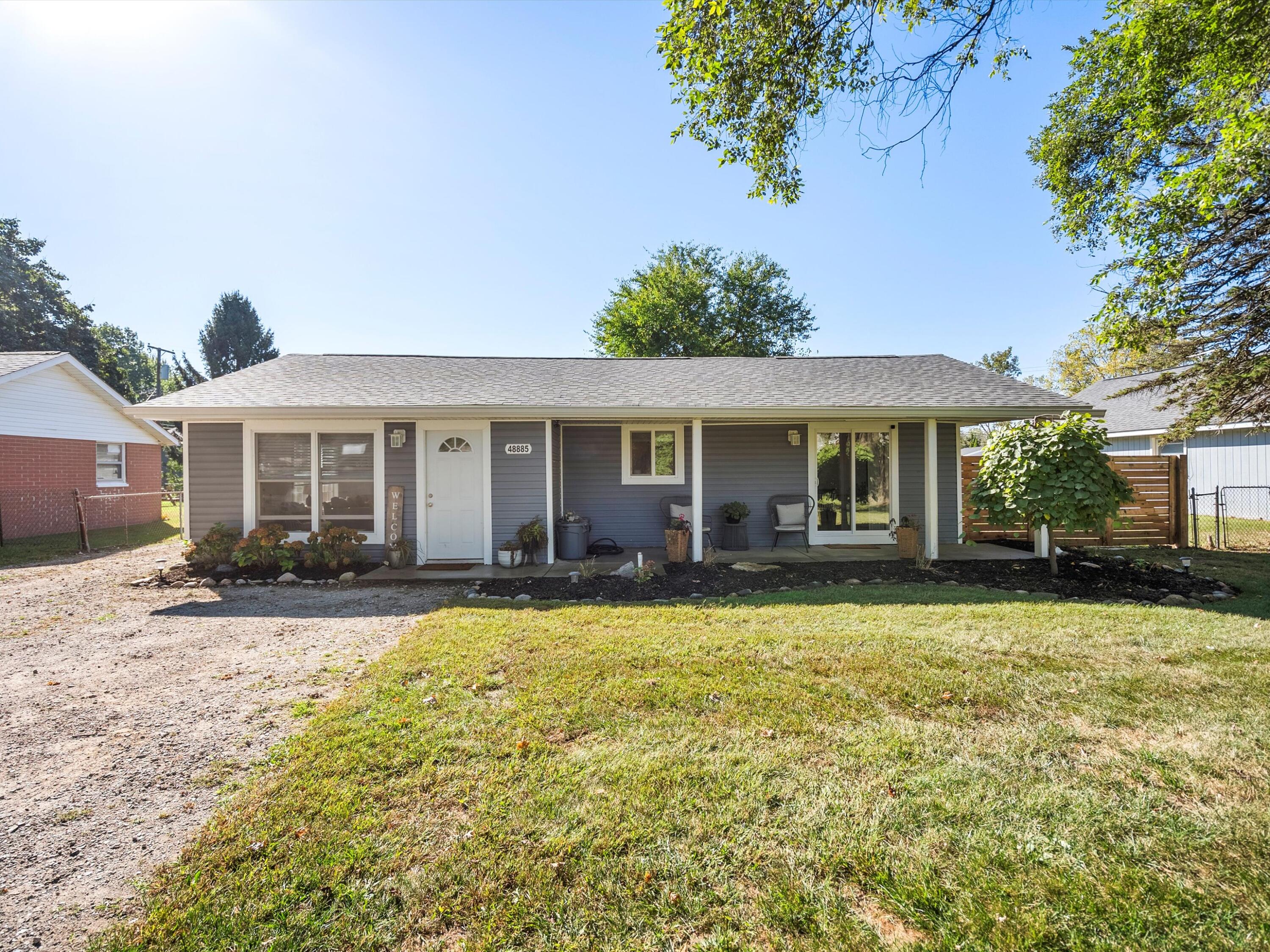 48885 Bemis Road Belleville, MI 48111 - Photo 1 of 30 01-DSC09659