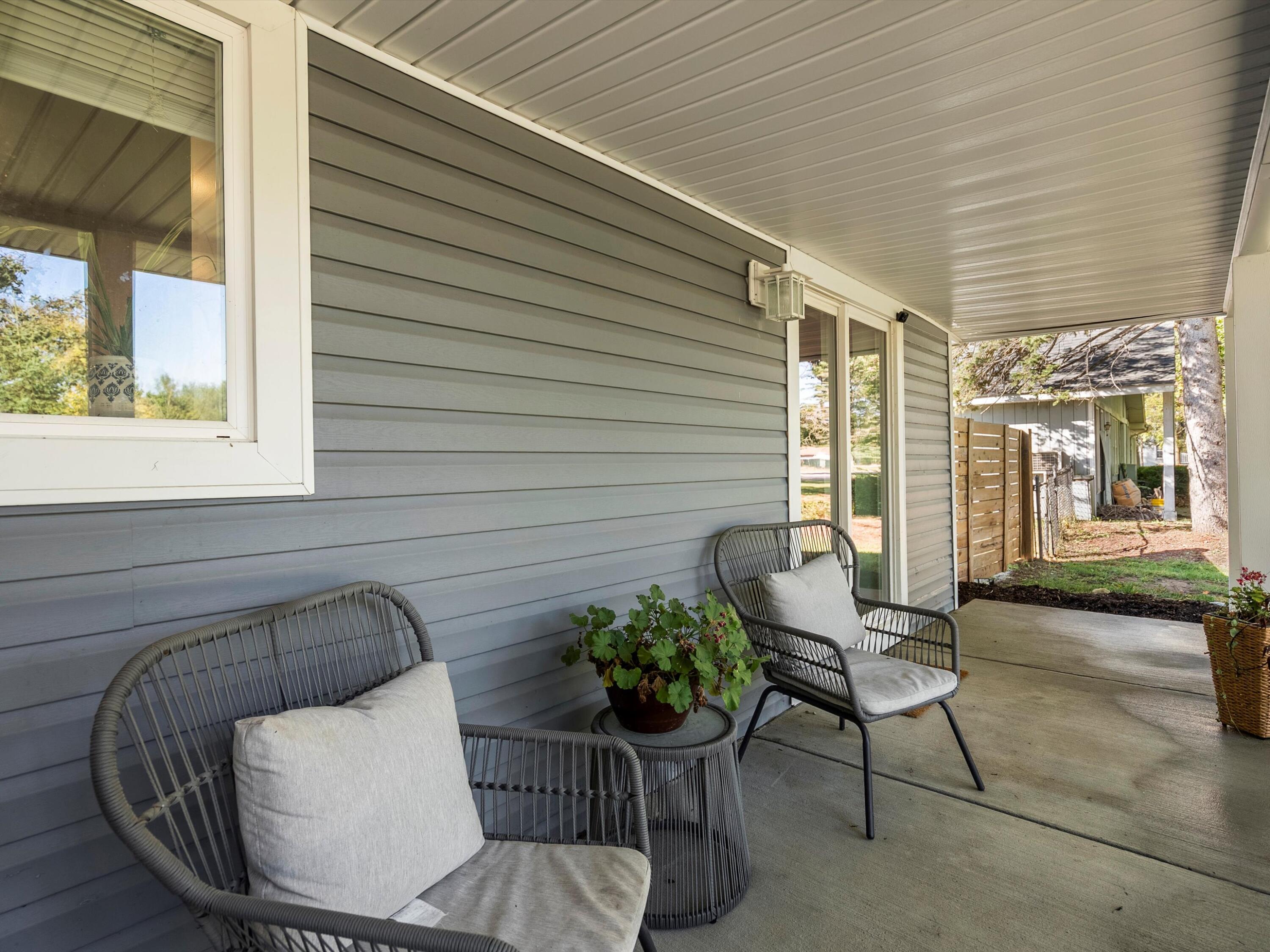 48885 Bemis Road Belleville, MI 48111 - Photo 4 of 30 05-DSC09669