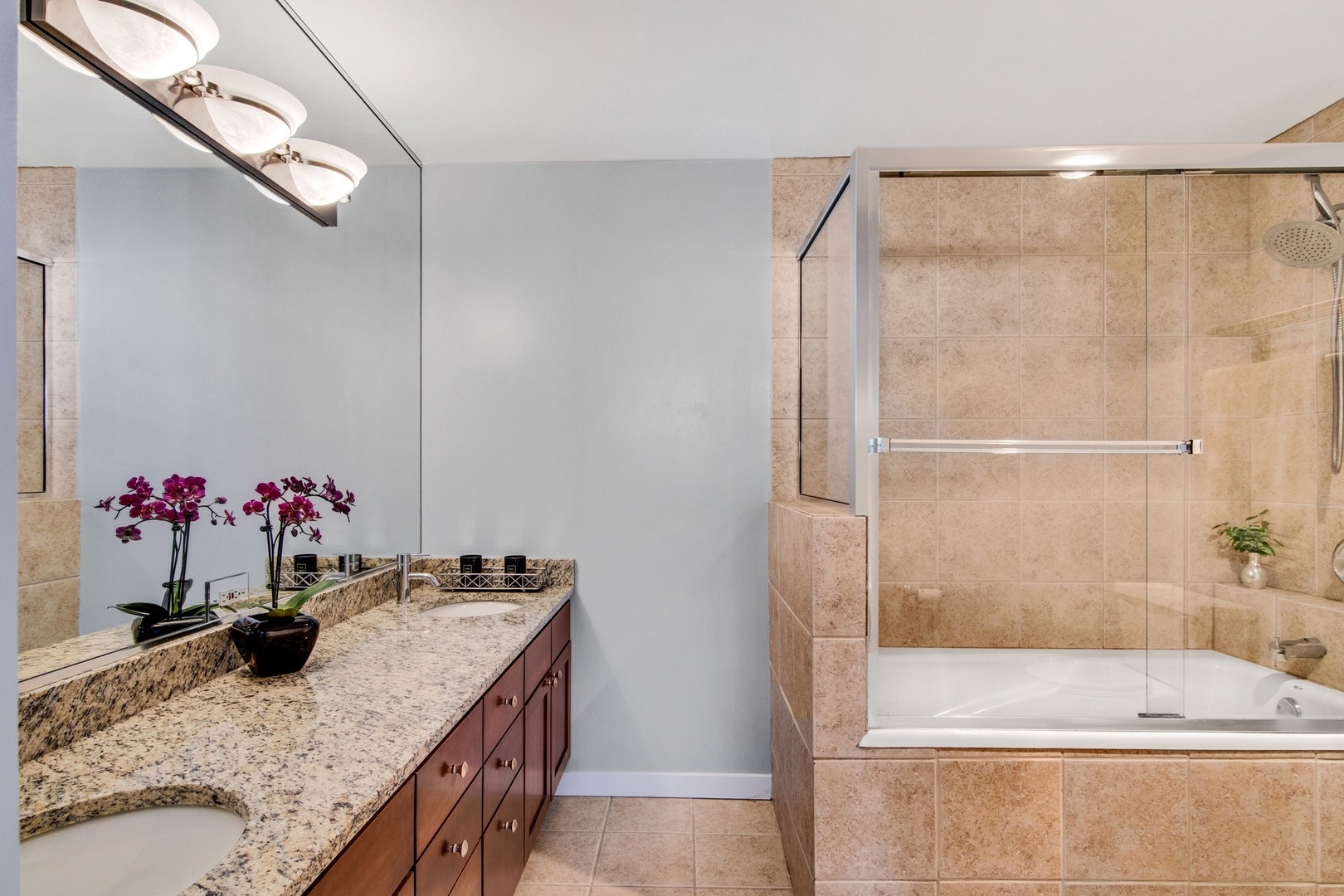 655 West Irving Park Road, Unit 5210 Chicago, IL 60613 - Photo 18 of 27