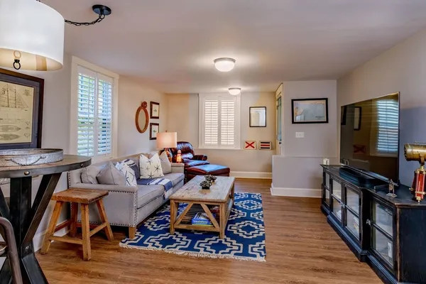 $4,595,000 | 53 Raymond Street, Manchester, MA 01944