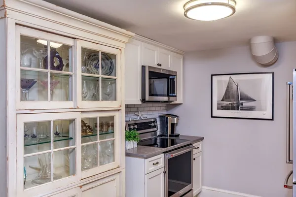 $4,595,000 | 53 Raymond Street, Manchester, MA 01944