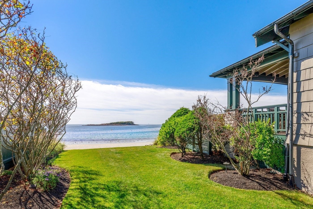 53 Raymond Street Manchester, MA 01944 - Photo 5 of 28