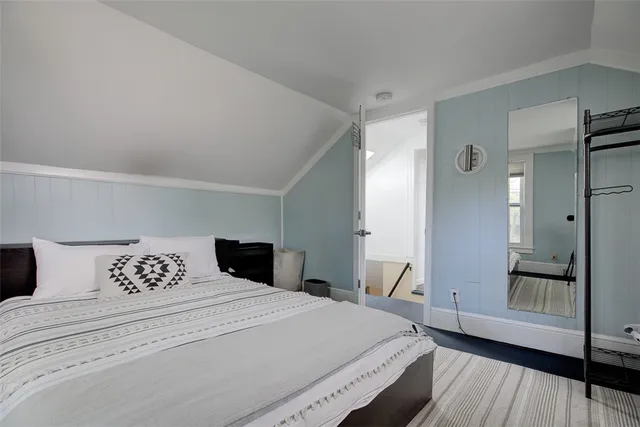 $3,250 | 27 Burnside Avenue, Newport, RI 02840