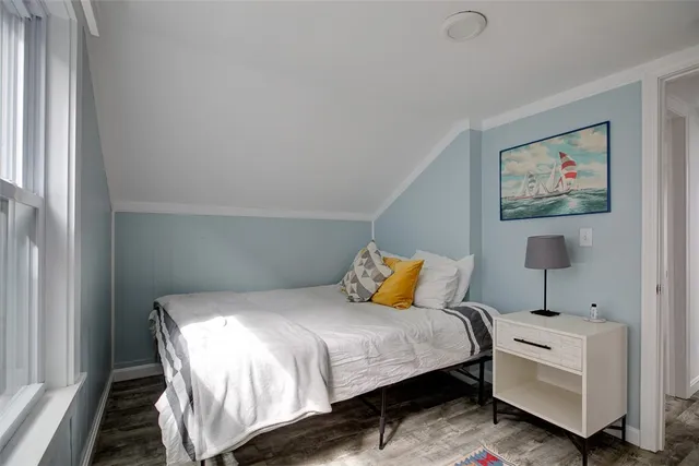 $3,250 | 27 Burnside Avenue, Newport, RI 02840