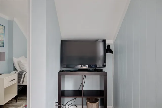 $3,250 | 27 Burnside Avenue, Newport, RI 02840