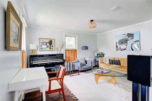 $3,250 | 27 Burnside Avenue, Newport, RI 02840