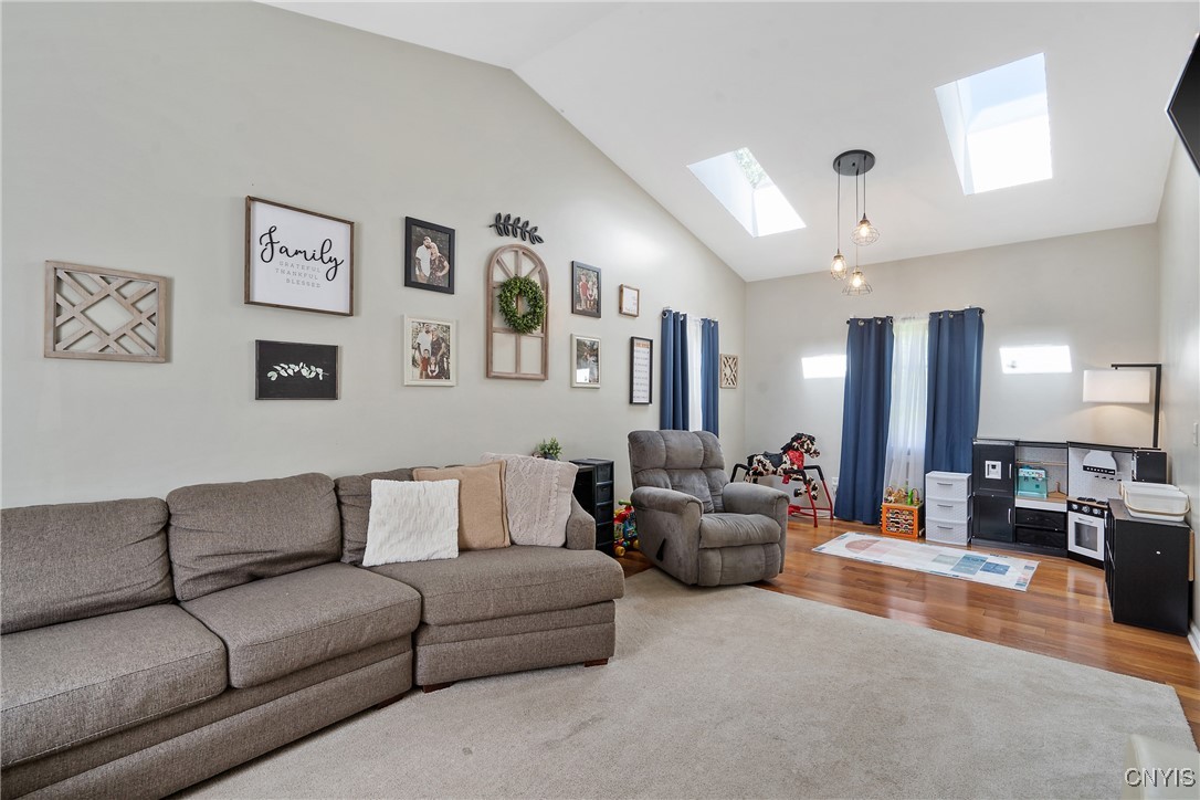 20 Byer Road Oswego, NY 13126 - Photo 7 of 41