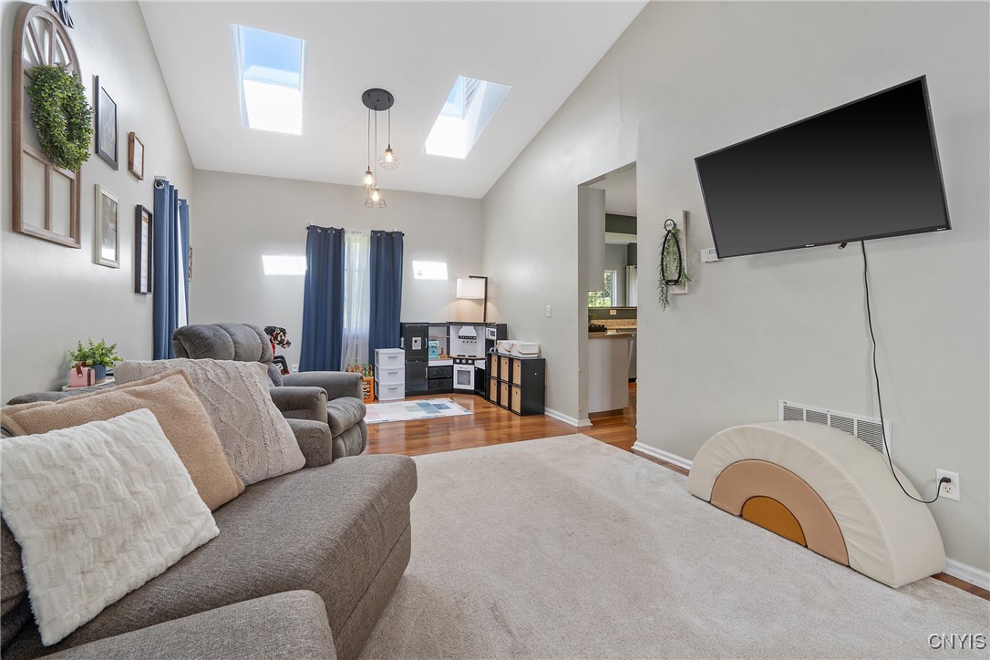 20 Byer Road Oswego, NY 13126 - Photo 8 of 41