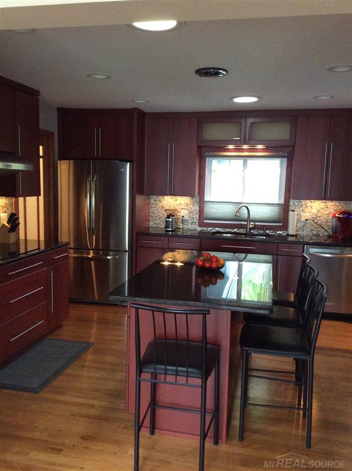 3385 Mann Road Clarkston, MI 48346 - Photo 3 of 6