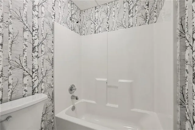 $900,000 | 1306 Annapolis Way, Grayson, GA 30017