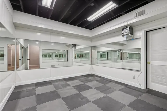 $900,000 | 1306 Annapolis Way, Grayson, GA 30017