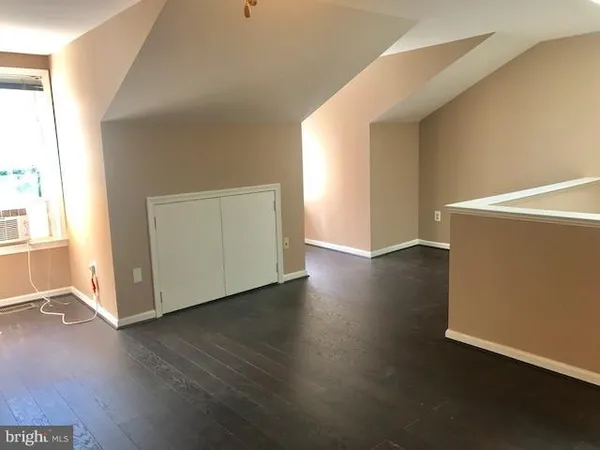 $2,400 | 6090 Netherton Street, Centreville, VA 20120