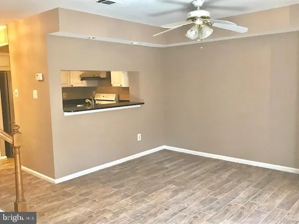 $2,400 | 6090 Netherton Street, Centreville, VA 20120