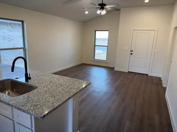 $1,695 | 1305 North Chicago Avenue, Lubbock, TX 79416
