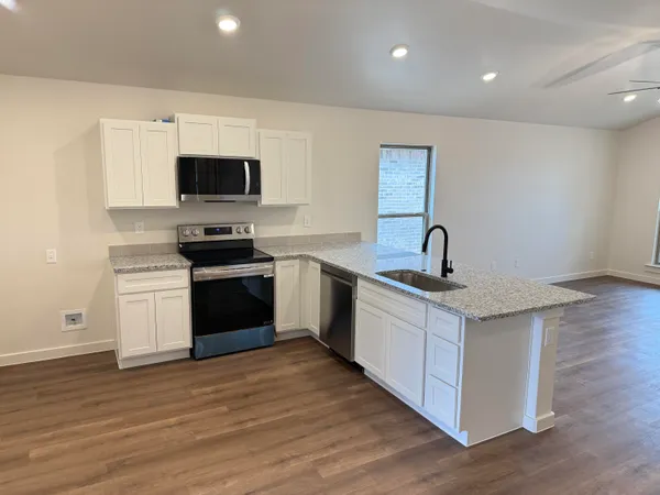 $1,695 | 1305 North Chicago Avenue, Lubbock, TX 79416