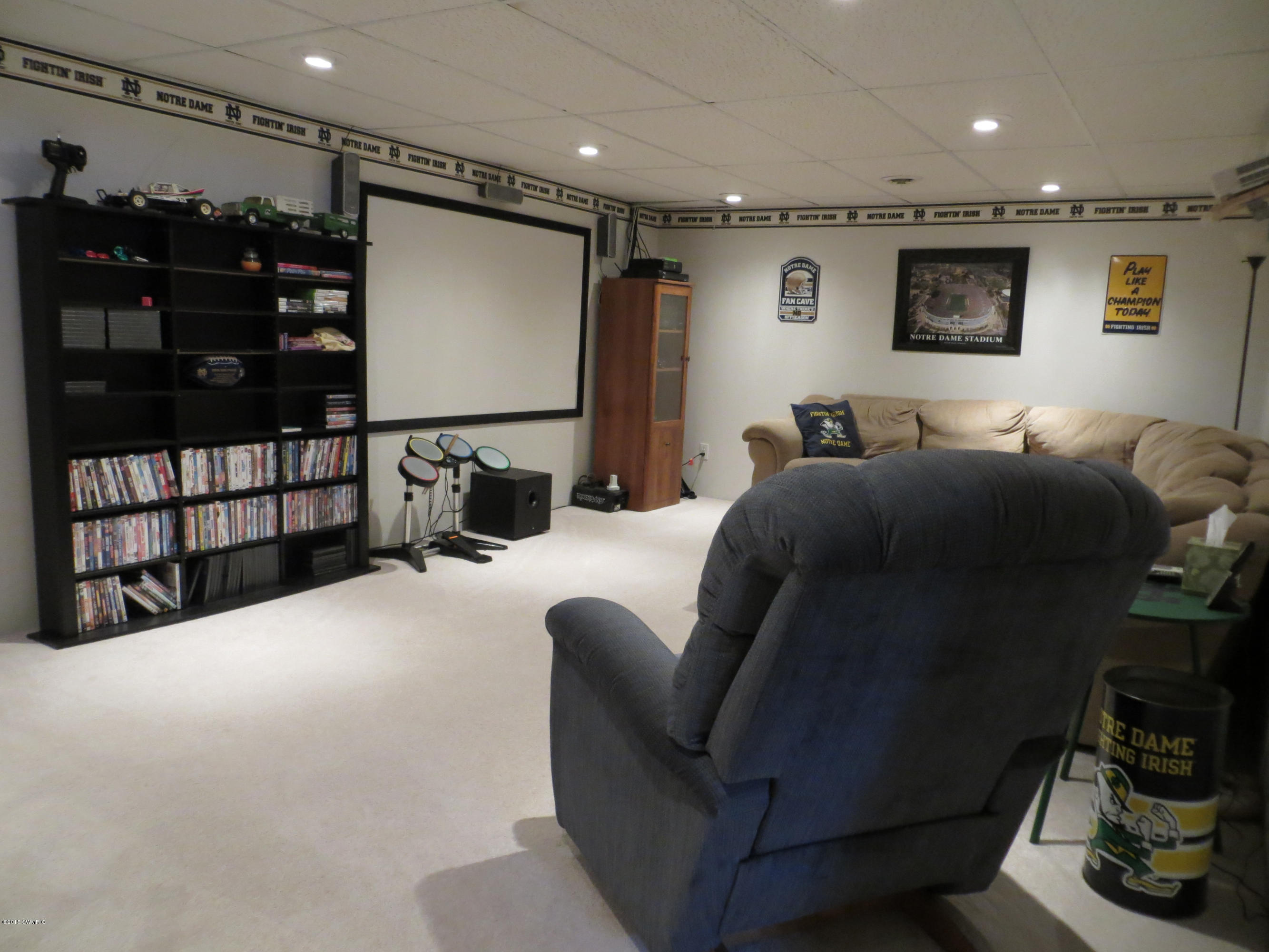 16284 South Kipker Road Three Rivers, MI 49093 - Photo 2 of 13 Basement Family 2