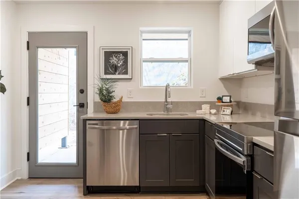 $1,595 | 1200 14th Place Northeast, Unit 104, Atlanta, GA 30361