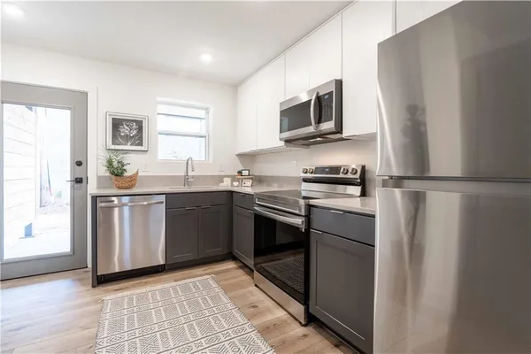 $1,595 | 1200 14th Place Northeast, Unit 104, Atlanta, GA 30361