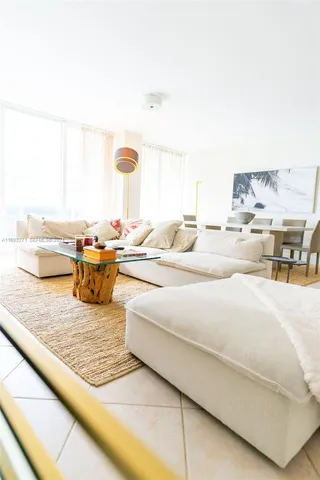 $1,890,000 | 9595 Collins Avenue, Unit N9C, Surfside, FL 33154