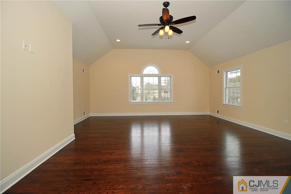 310 Plainfield Road Edison, NJ 08820 - Photo 16 of 21 Gallery Image 16