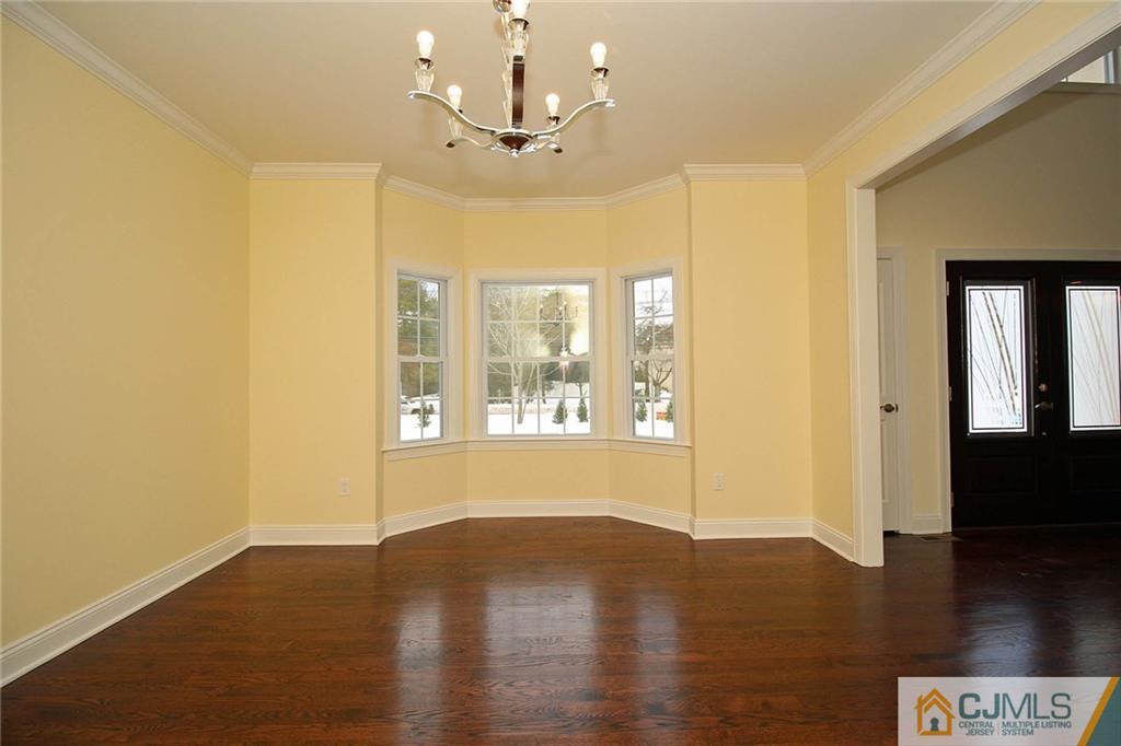 310 Plainfield Road Edison, NJ 08820 - Photo 5 of 21 Gallery Image 5