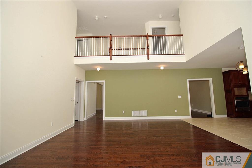310 Plainfield Road Edison, NJ 08820 - Photo 8 of 21 Gallery Image 8