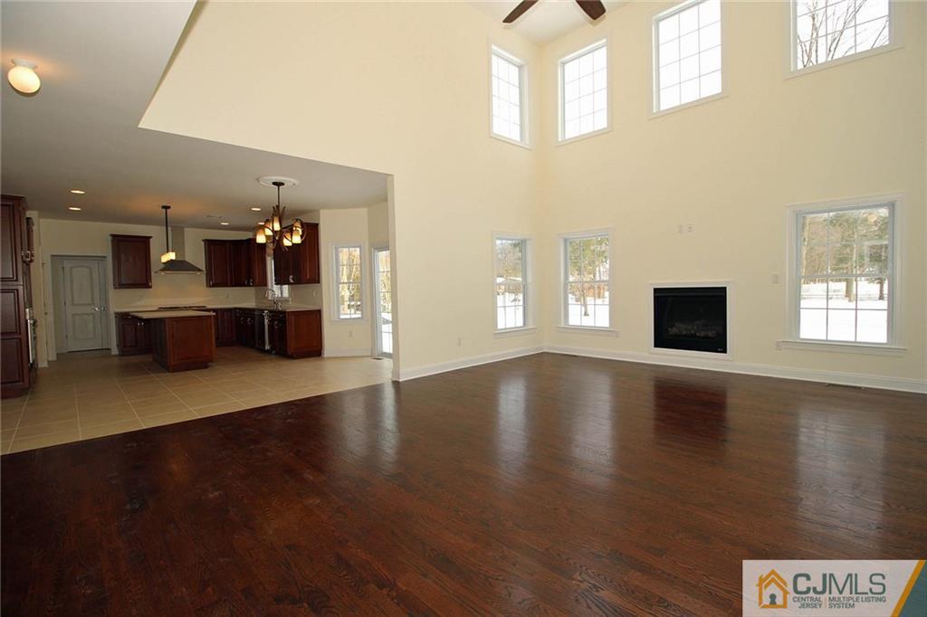 310 Plainfield Road Edison, NJ 08820 - Photo 9 of 21 Gallery Image 9