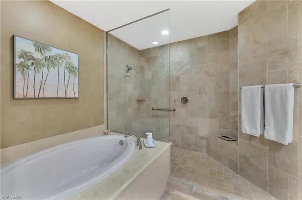 $26,000 | 2543 Marquesa Royale Lane, Unit PH301, Naples, FL 34109