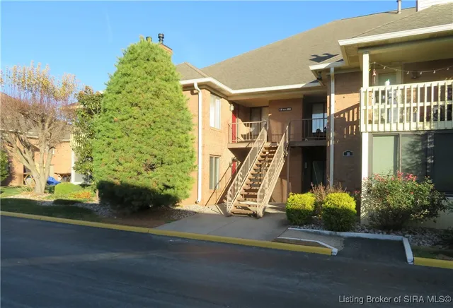 $199,900 | 1710 Charlestown New Albany Road, Unit 17 & 13G, Jeffersonville, IN 47130