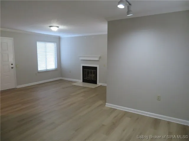 $199,900 | 1710 Charlestown New Albany Road, Unit 17 & 13G, Jeffersonville, IN 47130