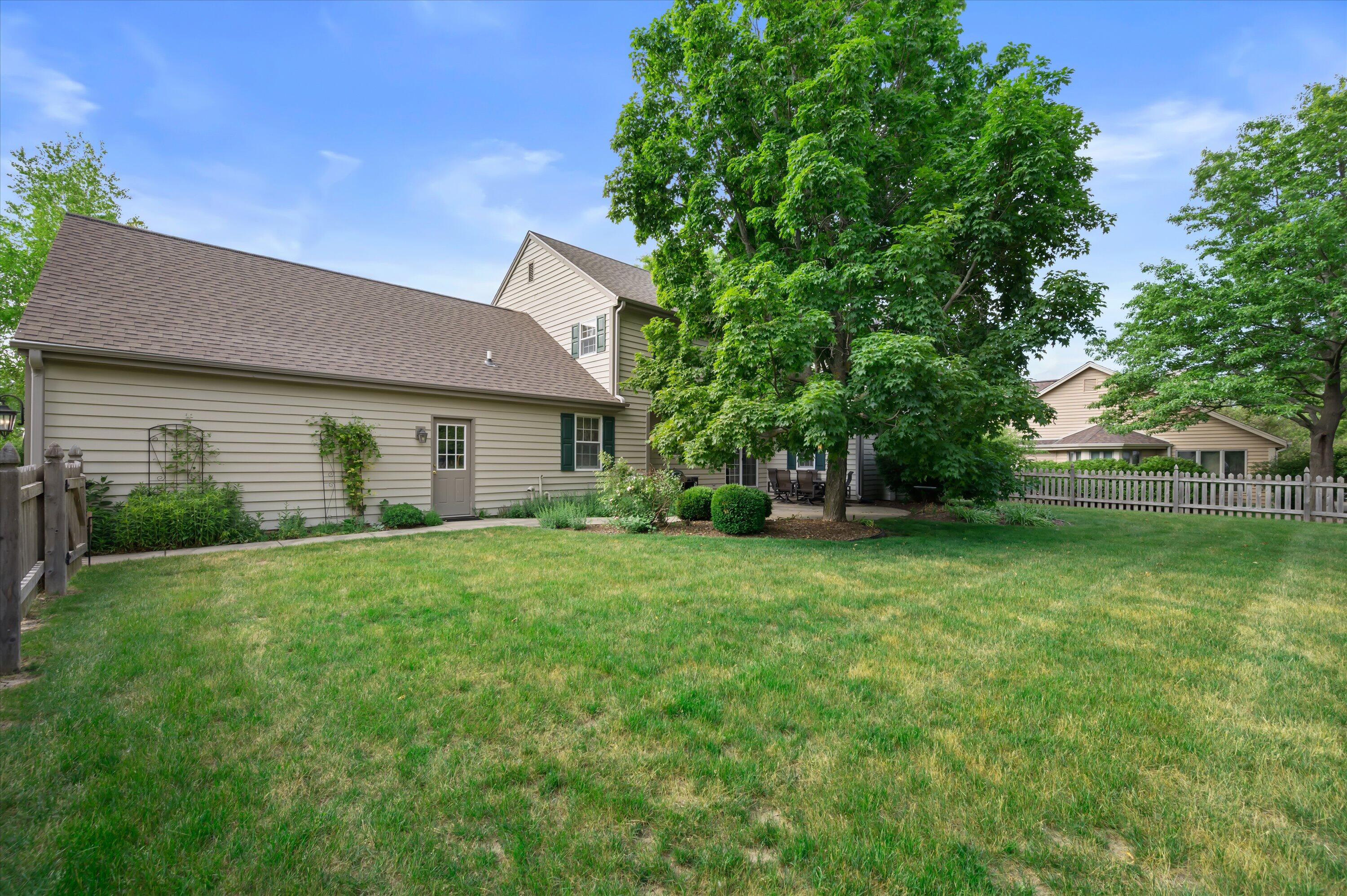 990 South Springdale Road Waukesha, WI 53186 - Photo 37 of 45 Yard