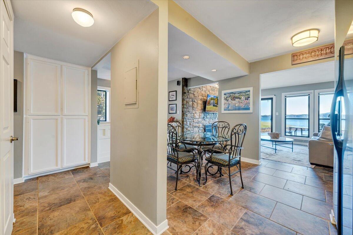 100 Dockside Circle, Unit 201 Moneta, VA 24121 - Photo 20 of 52 26-MIB06088