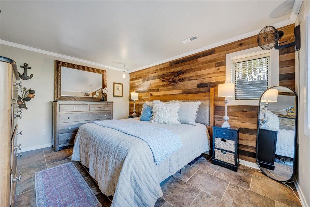 100 Dockside Circle, Unit 201 Moneta, VA 24121 - Photo 25 of 52 29-MIB05956