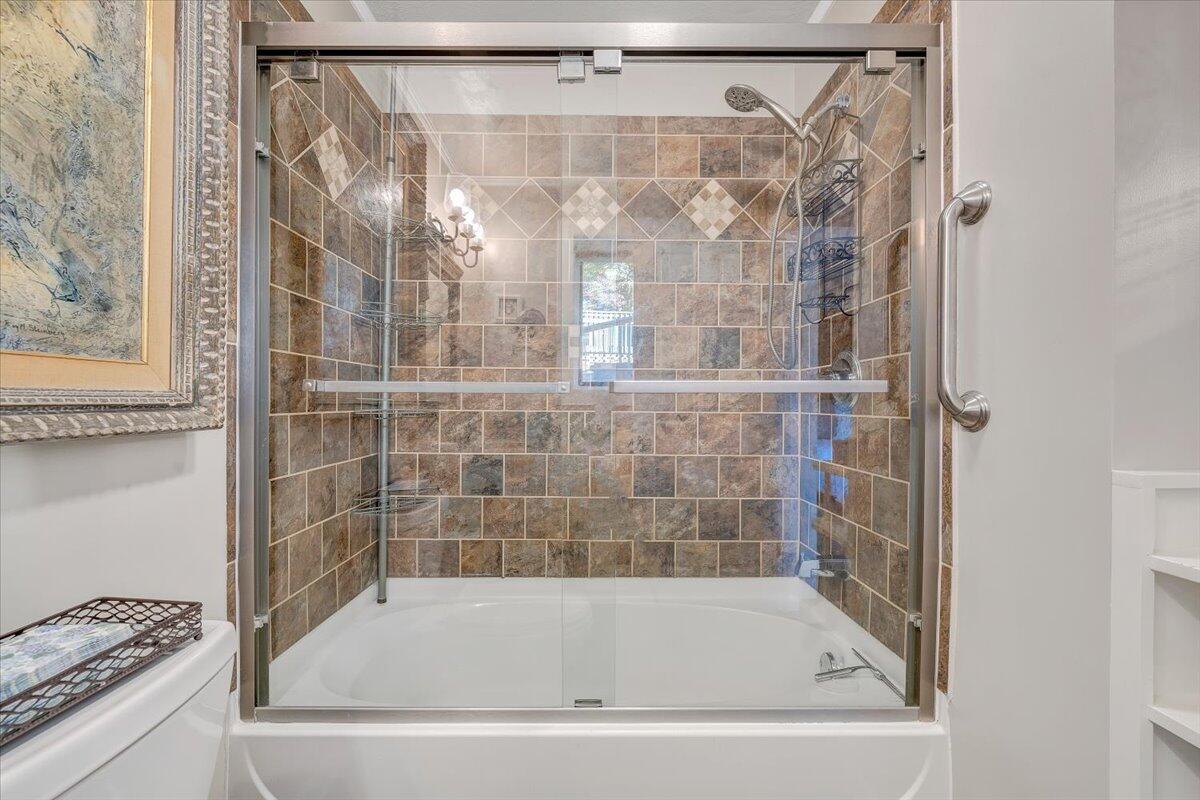 100 Dockside Circle, Unit 201 Moneta, VA 24121 - Photo 29 of 52 33-MIB05974