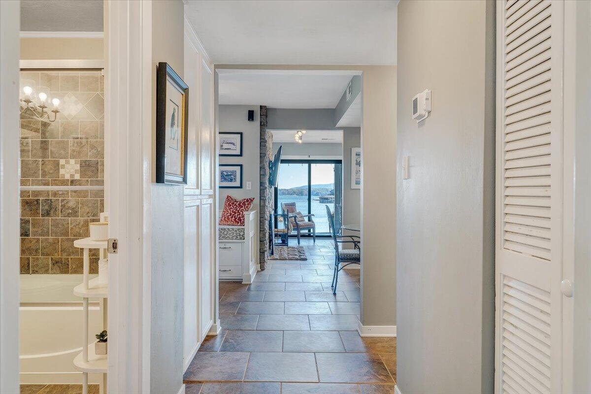 100 Dockside Circle, Unit 201 Moneta, VA 24121 - Photo 30 of 52 34-MIB06094